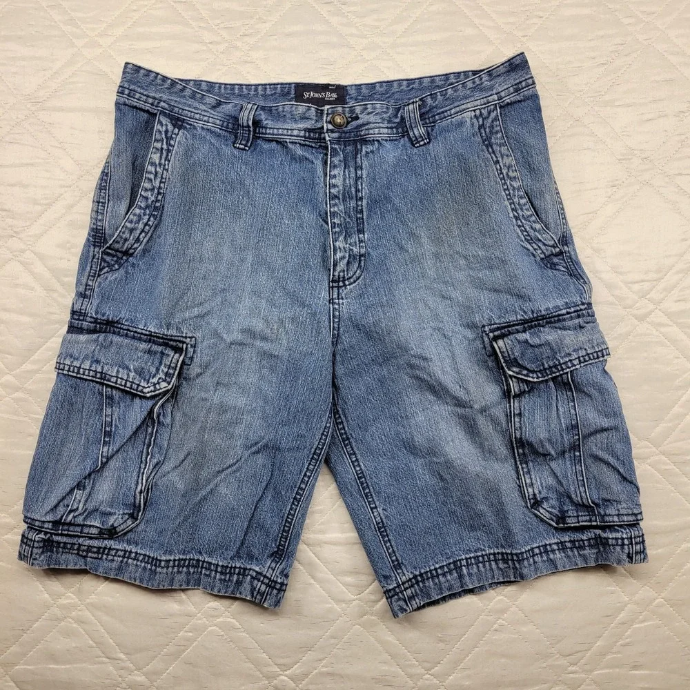 St Johns Bay blue jean cargo shorts size 34